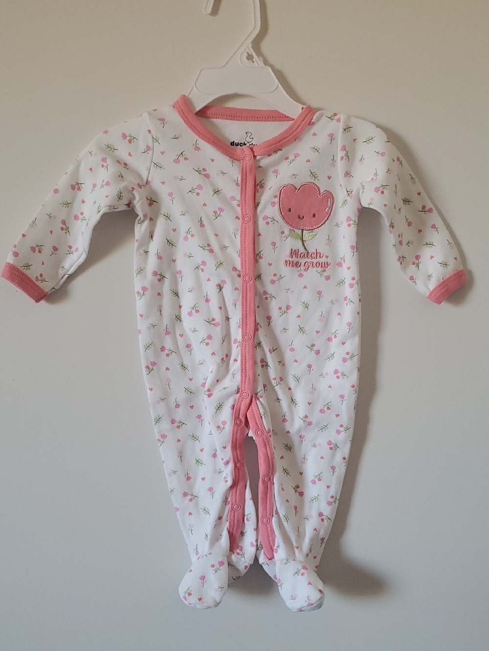 NWOT Duck Duck Goose Baby Girl Pink Floral Footed Pajama Let Love Grow Size 3-6M